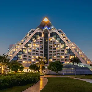 Raffles 5*, Dubai Emirati Arabi Uniti